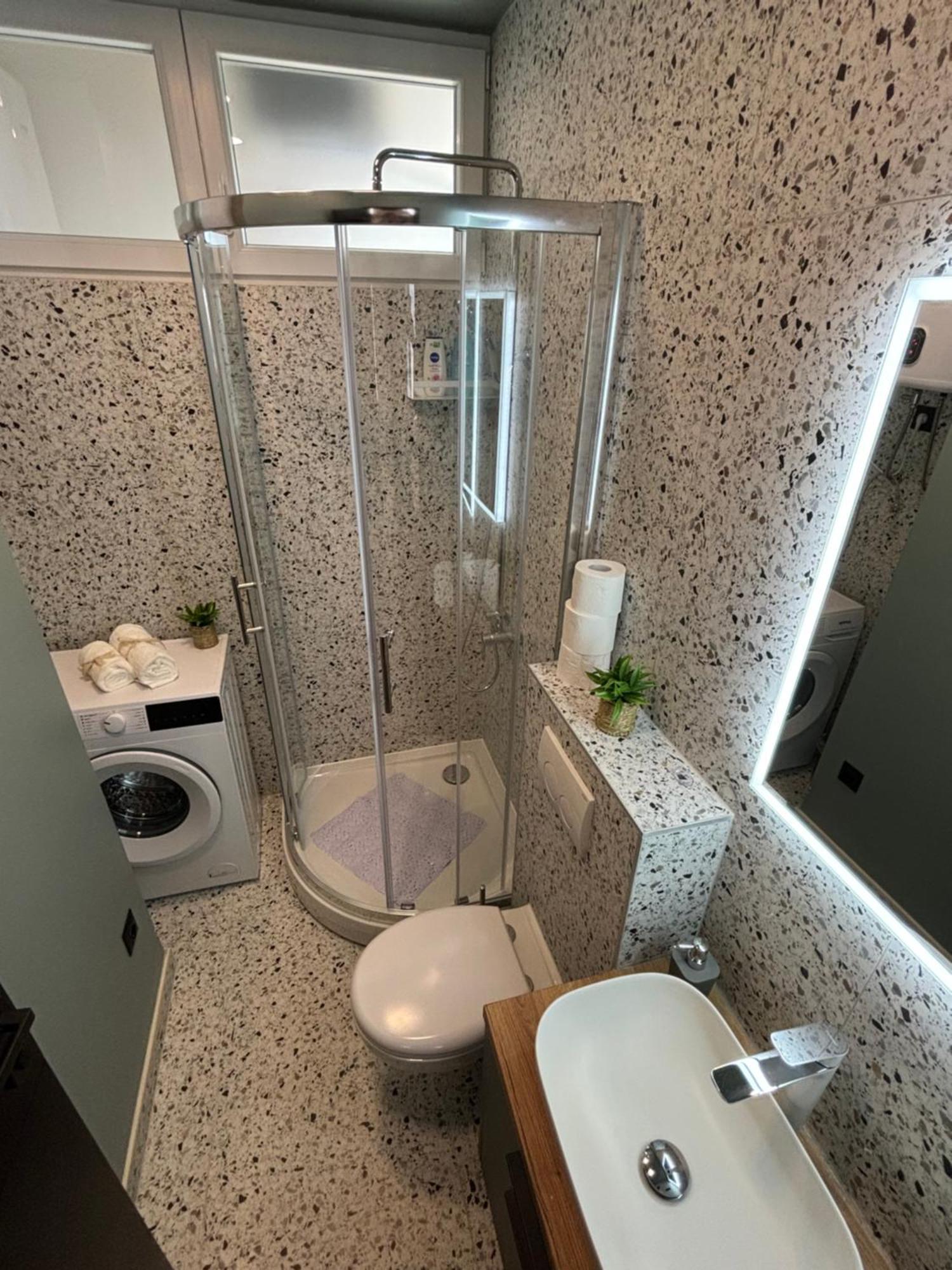 Studio Apartman Versi Old Town Zadar Exterior photo